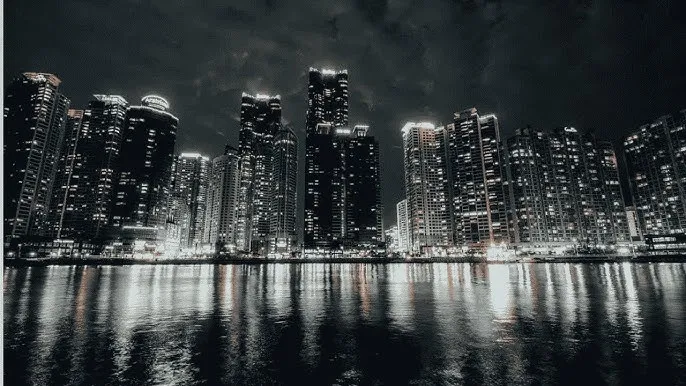 白袜控 - 城市之光：霓虹背后的人间烟火